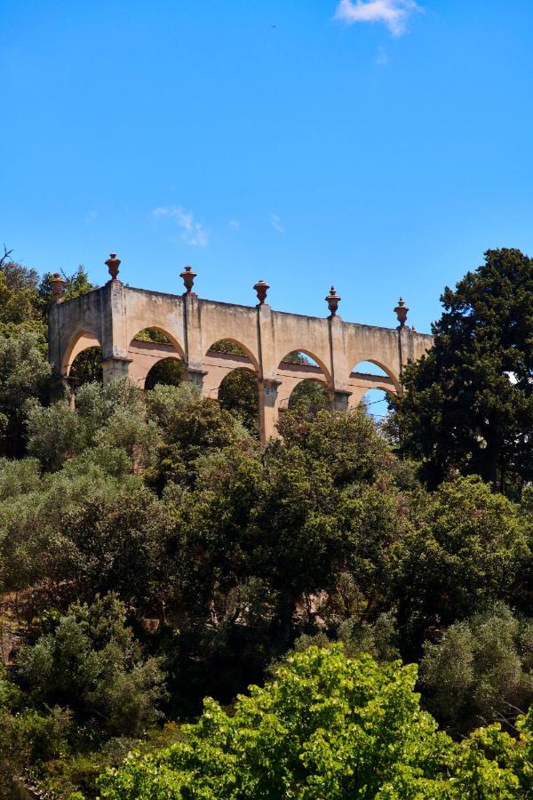 圣朱利亚诺-泰尔梅 巴尼 － 迪比萨宫及水疗中心酒店 外观 照片 The aqueduct of the Villa Falconieri