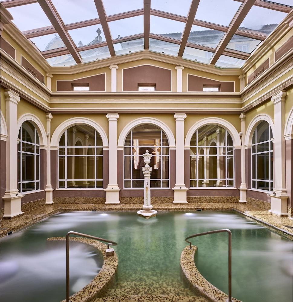圣朱利亚诺-泰尔梅 巴尼 － 迪比萨宫及水疗中心酒店 外观 照片 The spa at The Westin